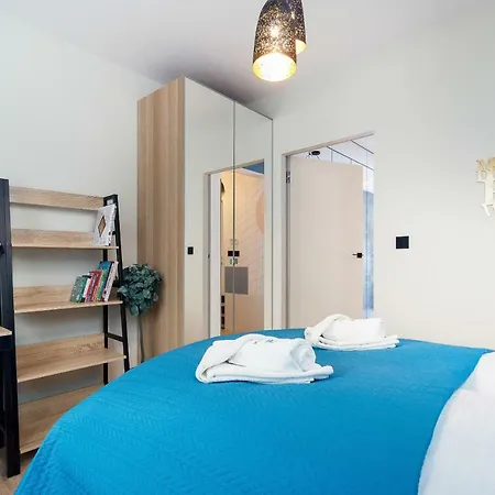 Masarska Free Parking By Renters דירה